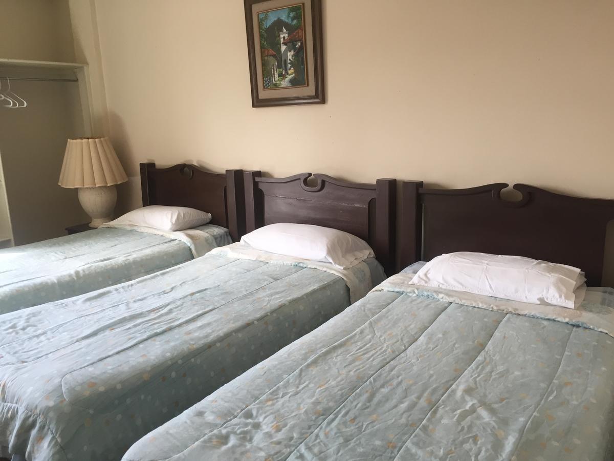 Hotel Casa De Espana Ла-Сейба Екстер'єр фото